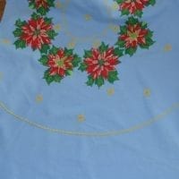 Flori de Crăciun - față de masă rotundă